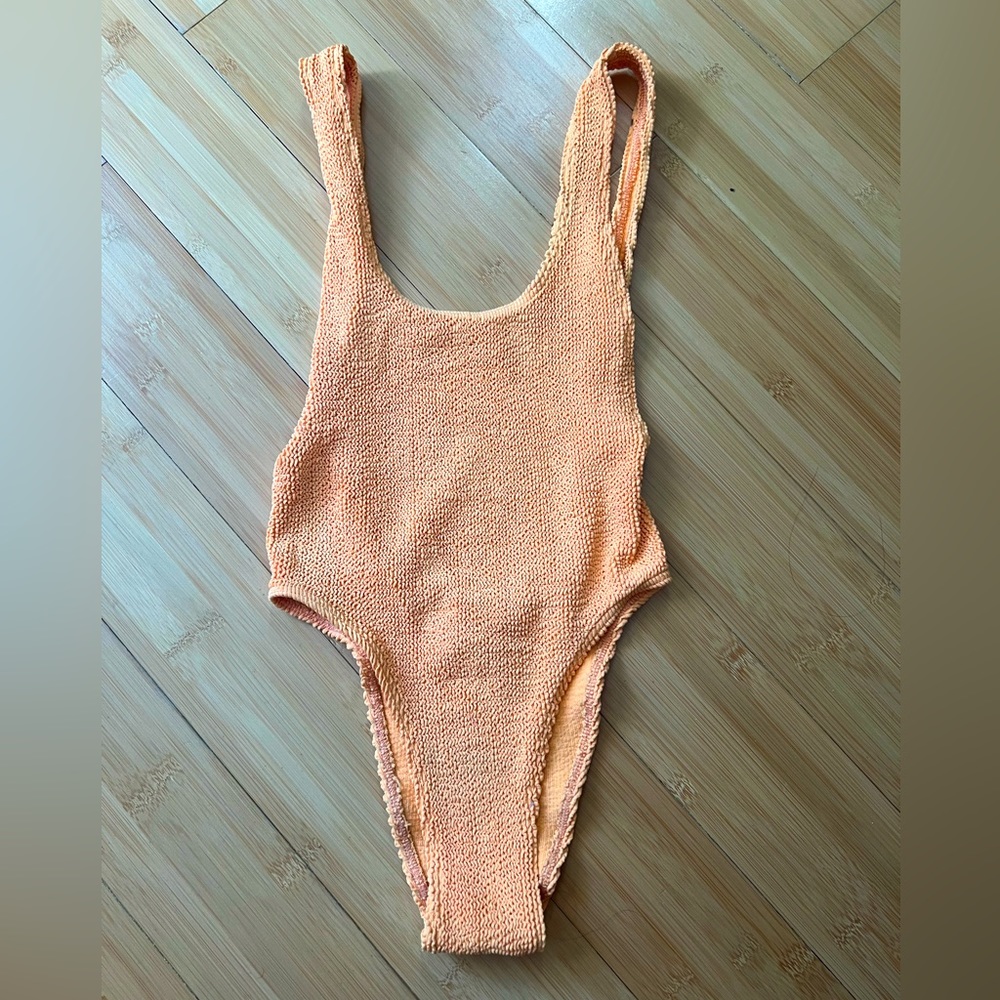 LIKE NEW BONDEYE 1PC